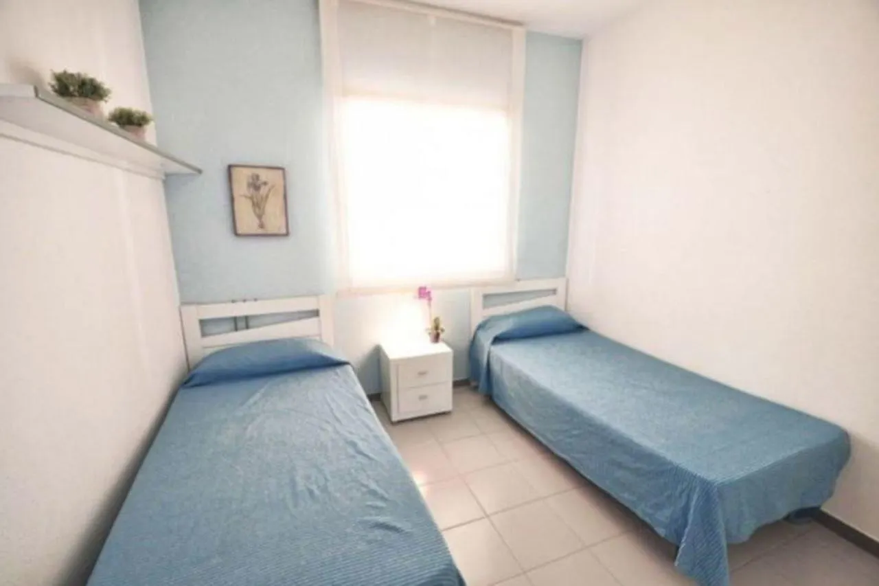 アパート Apartamento Vista A La Piscina Para 6 Personas En カンブリルス